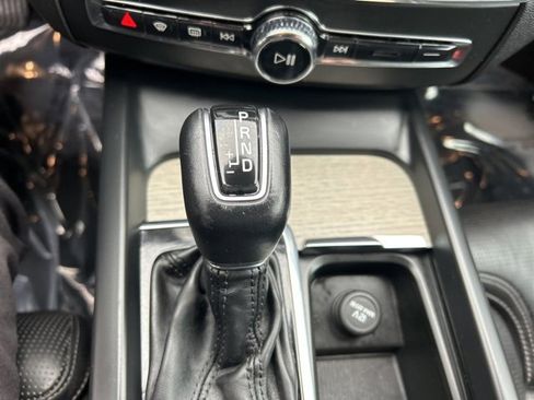 Used 2021 Volvo XC60 T5 Inscription w/ Protection Package Premier image 19