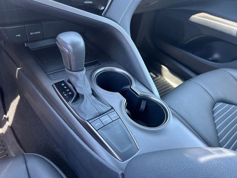 Used 2024 Toyota Camry SE FWD image 33