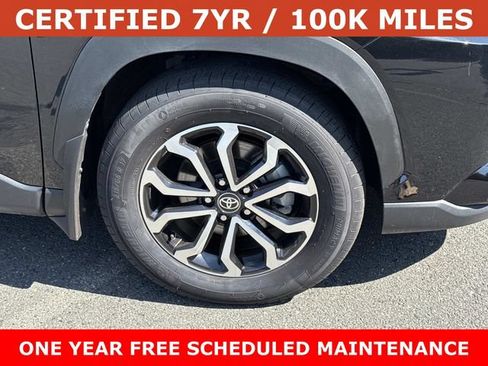 Used 2025 Toyota Corolla Cross AWD Hybrid image 7