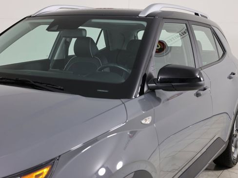 Used 2022 Hyundai Venue Limited w/ Cargo Package image 44