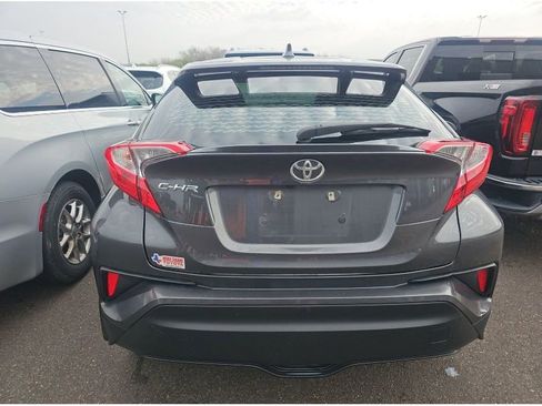 Used 2021 Toyota C-HR LE image 18