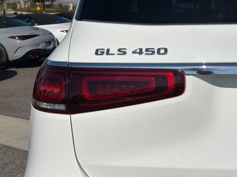 Used 2023 Mercedes-Benz GLS 450 4MATIC image 13