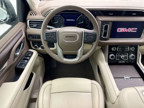 Used 2021 GMC Yukon Denali AWD/4WD image 10