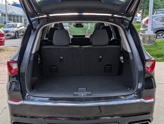 Used 2023 Acura MDX w/ Technology Package AWD/4WD image 14