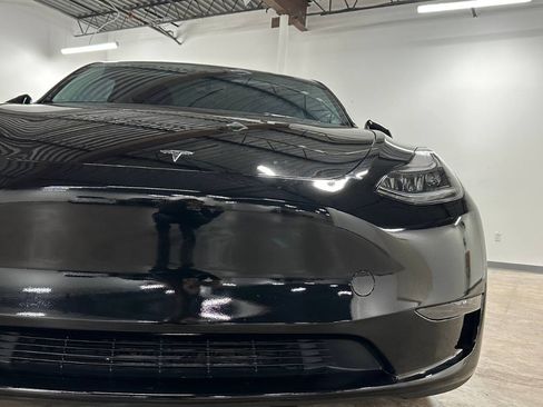 Used 2024 Tesla Model Y Performance image 5