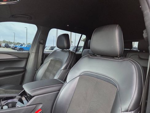 Used 2023 Jeep Grand Cherokee L Laredo RWD image 29