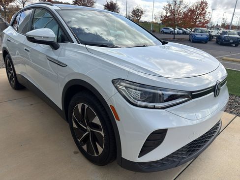 Used 2021 Volkswagen ID.4 Pro S image 4