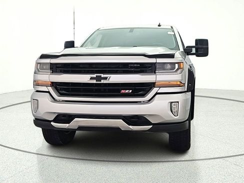 Used 2018 Chevrolet Silverado 1500 LT w/ True North Edition AWD/4WD image 9