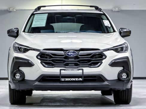 Used 2025 Subaru Crosstrek 2.5i Limited AWD/4WD image 6