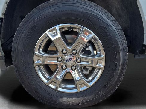 Used 2022 Ford F150 XLT w/ Equipment Group 302A High image 38