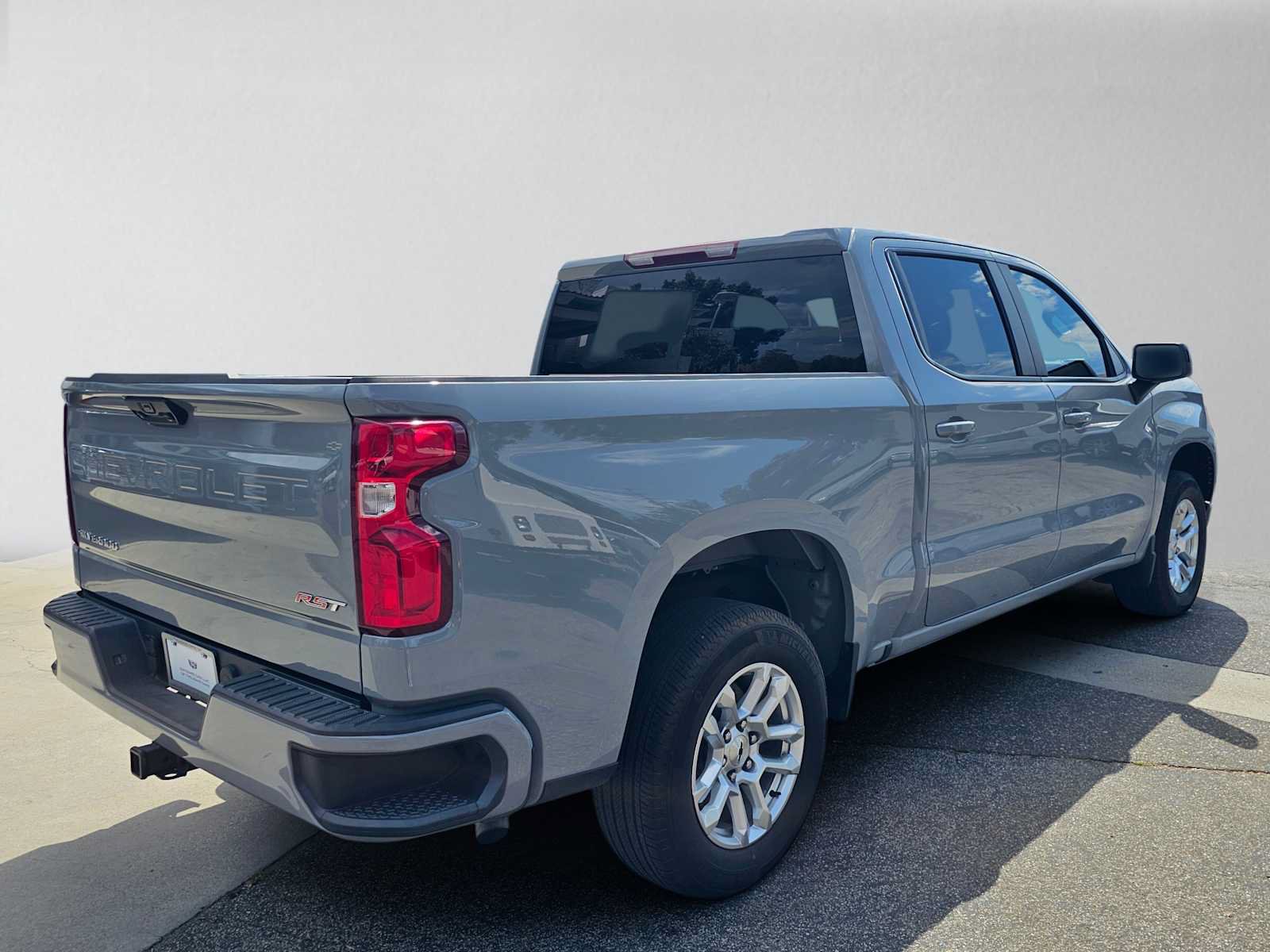 Used 2024 Chevrolet Silverado 1500 RST RWD image 3