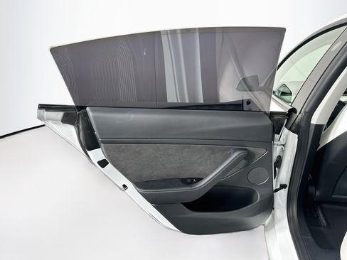 Used 2021 Tesla Model 3 Standard Range Plus RWD image 26