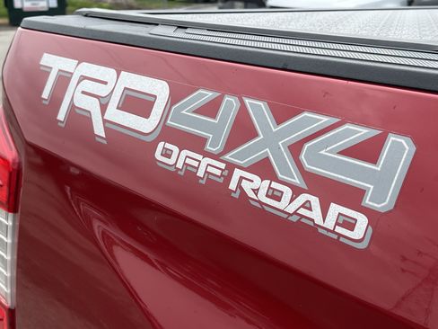 Used 2018 Toyota Tundra SR5 w/ TRD Off Road Package AWD/4WD image 12
