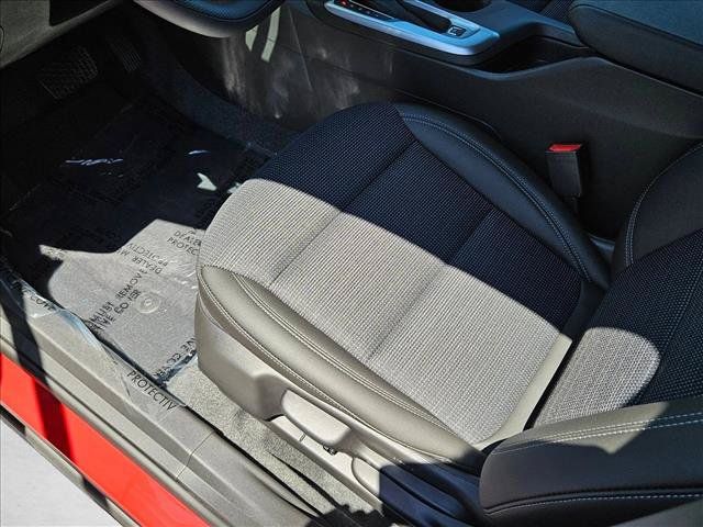 New 2026 Buick Envista Preferred w/ Advanced Safety Package FWD image 4
