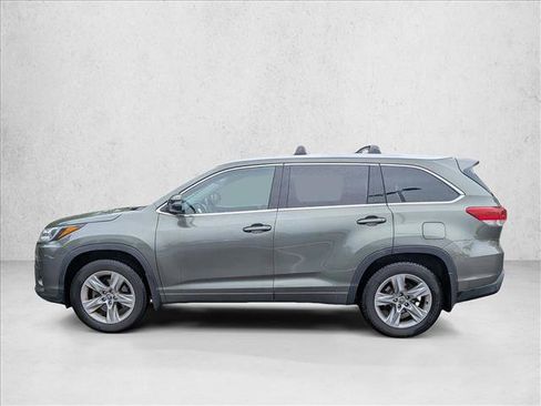Used 2019 Toyota Highlander Limited AWD/4WD image 8