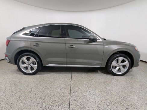 Certified 2025 Audi Q5 2.0T Premium Plus w/ Premium Plus Package AWD/4WD image 8