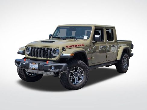Used 2026 Jeep Gladiator Mojave AWD/4WD image 1