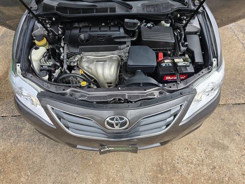 Used 2011 Toyota Camry image 46