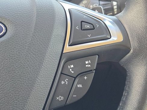 Used 2018 Ford Edge SEL w/ Equipment Group 201A AWD/4WD image 31