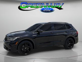 Used 2023 Volkswagen Tiguan SE R-Line FWD video 1