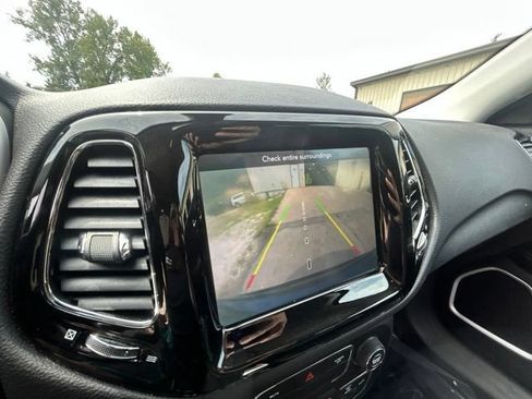 Used 2019 Jeep Compass Limited AWD/4WD image 21