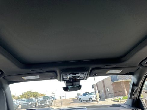 New 2026 GMC Yukon XL Elevation w/ Elevation Premium Package image 30