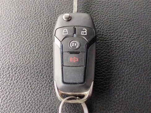 Used 2020 Ford F250 Lariat w/ Lariat Value Package image 27