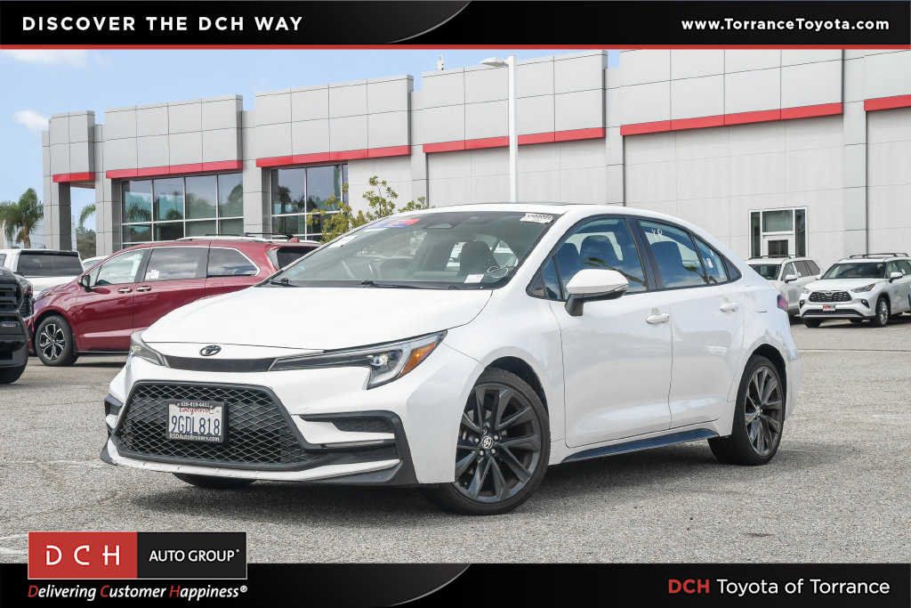 Used 2023 Toyota Corolla SE w/ SE Premium Package FWD image 1