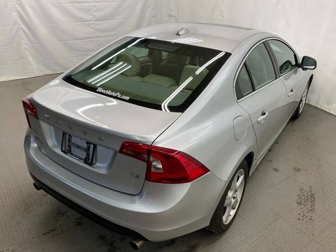 Used 2012 Volvo S60 T5 w/ Climate Pkg FWD image 10