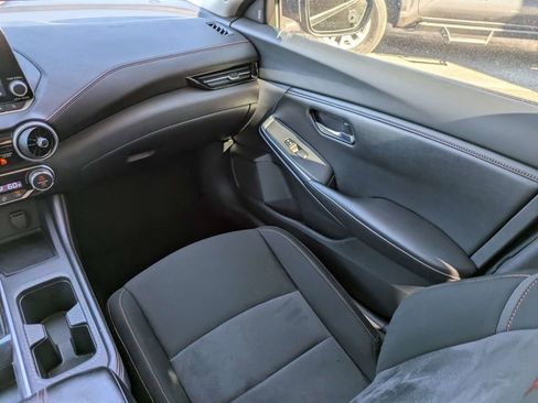 Used 2022 Nissan Sentra SR FWD image 16