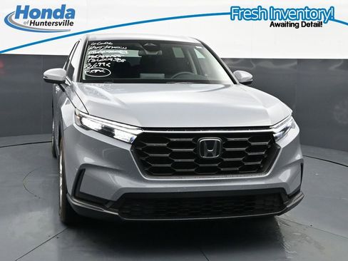 Used 2025 Honda CR-V LX image 1