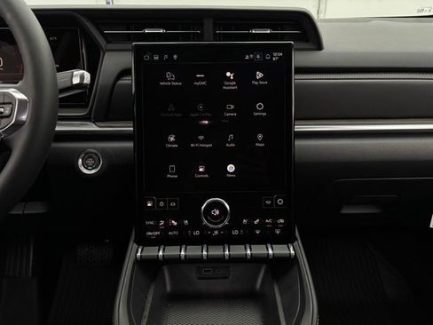 New 2026 GMC Terrain Denali w/ LPO, Floor Liner Package AWD/4WD image 40