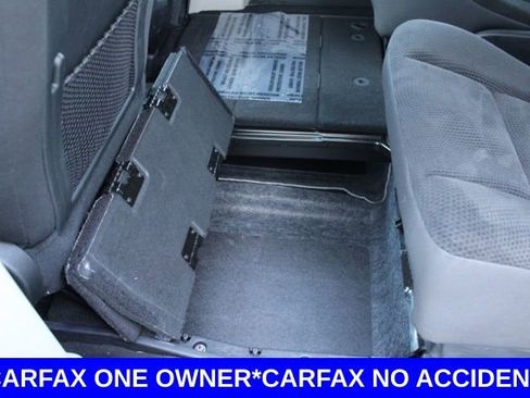 Used 2019 Dodge Grand Caravan SE w/ UConnect Hands-Free Group image 23