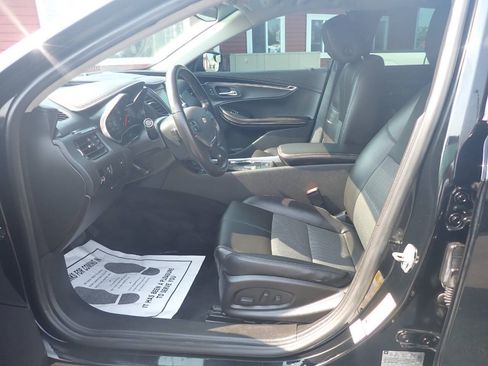 Used 2016 Chevrolet Impala LT FWD image 8