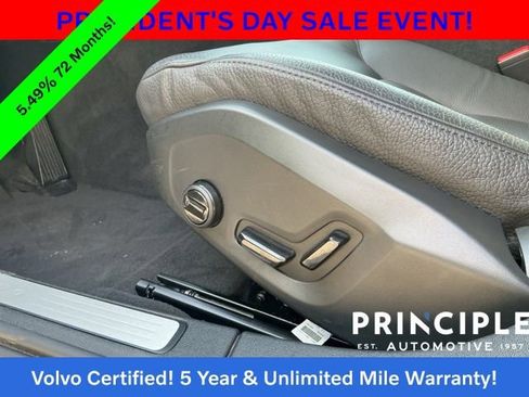 Certified 2025 Volvo V60 B5 Cross Country Plus image 28