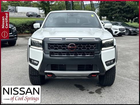 Certified 2025 Nissan Frontier PRO-4X AWD/4WD image 2