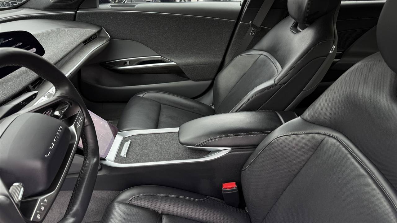 Used 2024 Lucid Air Touring AWD/4WD image 27