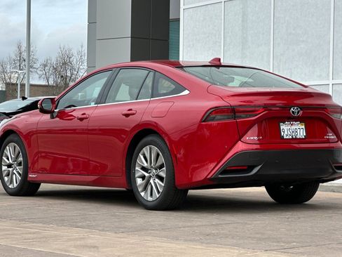 Certified 2023 Toyota Mirai XLE w/ Advanced Technology Package image 7