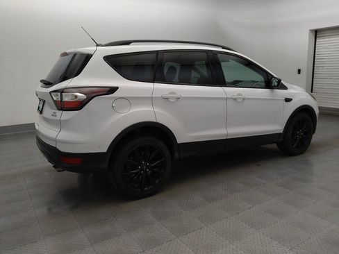 Used 2018 Ford Escape SE w/ SE Sport Appearance Package FWD image 10