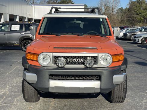 Used 2013 Toyota FJ Cruiser 2WD image 9