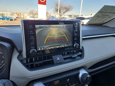 Used 2021 Toyota RAV4 XLE image 26