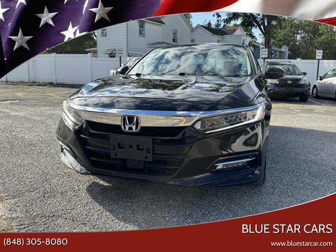 Used 2018 Honda Accord Touring image 1