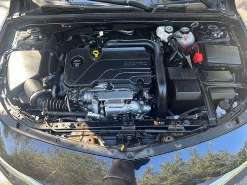 Used 2024 Chevrolet Malibu LT image 25