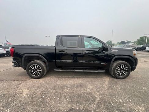 Used 2021 GMC Sierra 1500 AT4 w/ AT4 Value Package AWD/4WD image 4
