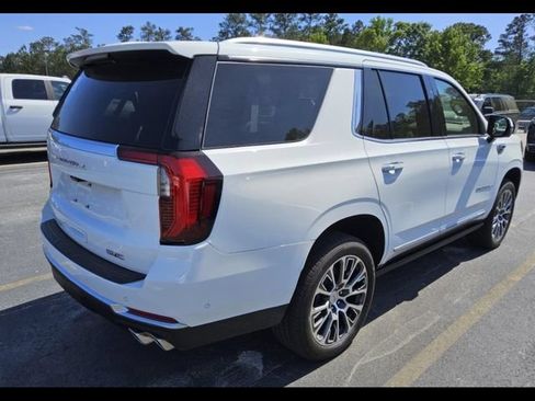 Used 2025 GMC Yukon Denali w/ Denali Reserve Package AWD/4WD image 4