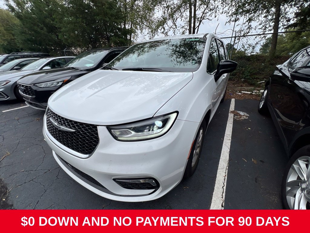 Used 2026 Chrysler Pacifica Select FWD image 1