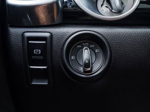 Used 2015 Porsche Cayenne S image 64