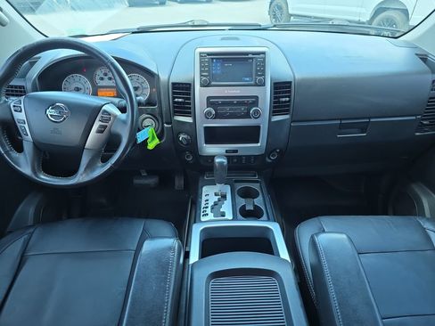 Used 2015 Nissan Titan PRO-4X w/ Pro-4x Luxury Package AWD/4WD image 15