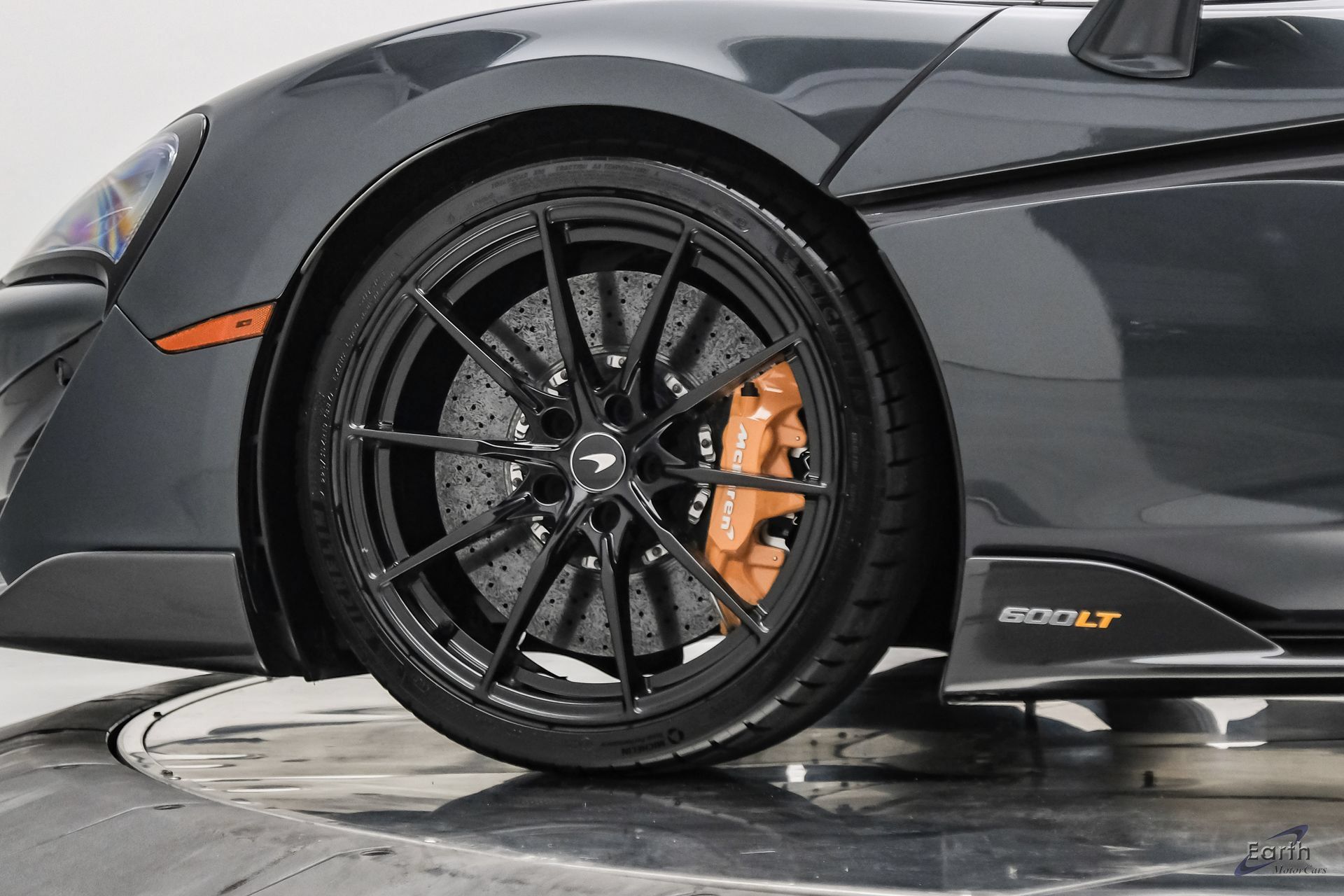 Used 2019 McLaren 600LT RWD image 98