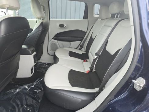 Used 2019 Jeep Compass Latitude w/ Popular Equipment Group image 19